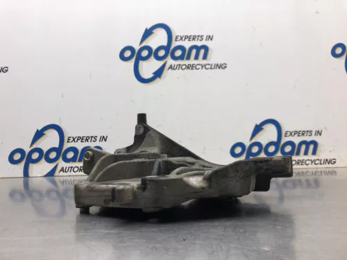 Dynamosteun onder-8072710