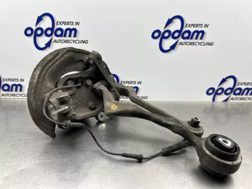 Fusee links-voor-8272820