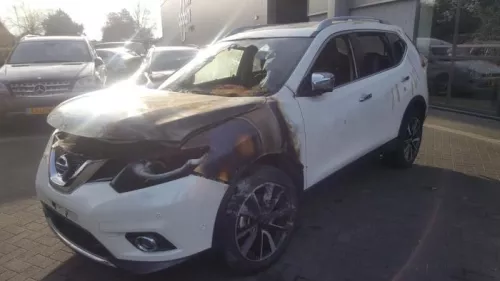 Fusee links-voor-7867801