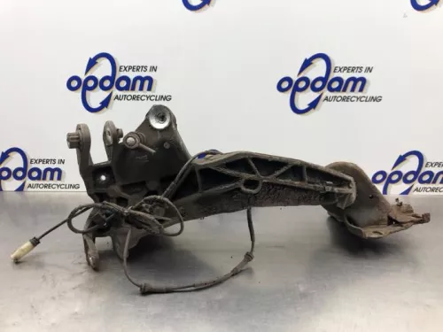 Fusee rechts-achter-8218145