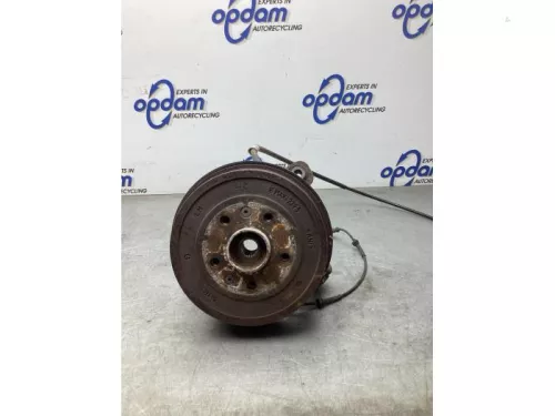 Fusee rechts-achter-8103030