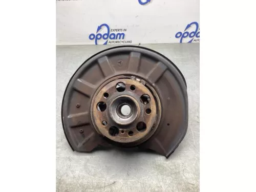 Fusee rechts-achter-8162486