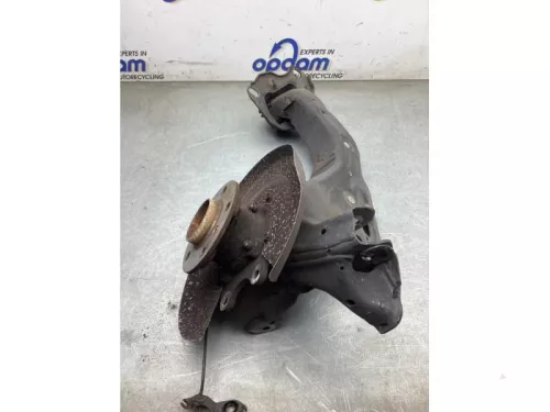 Fusee rechts-achter-8174124