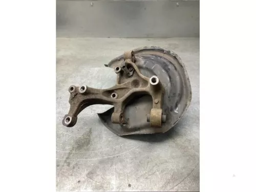 Fusee rechts-achter-8203678