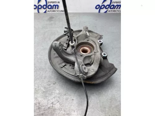 Fusee rechts-achter-8110092