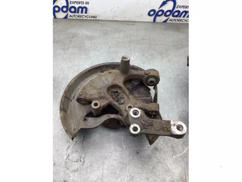 Fusee rechts-achter-8251312