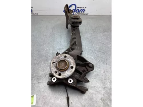 Fusee rechts-achter-8182179