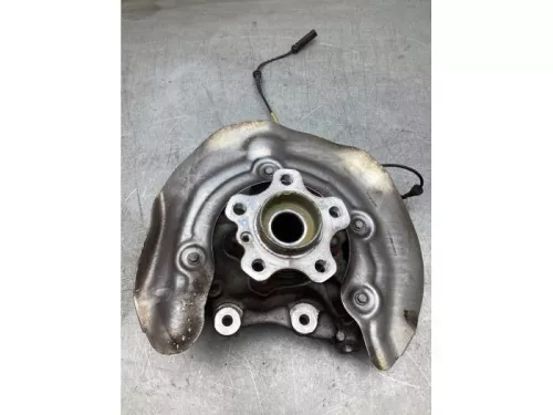 Fusee rechts-achter-8137468