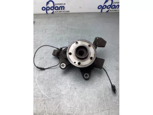 Fusee rechts-voor-8139105