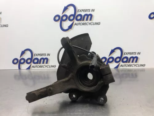 Fusee rechts-voor-8111756