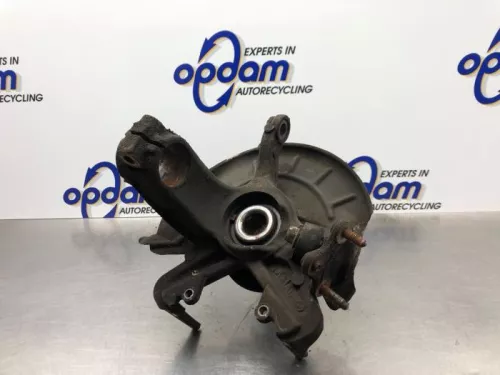 Fusee rechts-voor-8206707