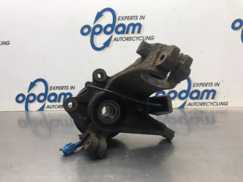 Fusee rechts-voor-8136466