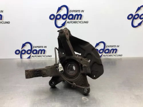 Fusee rechts-voor-8207507