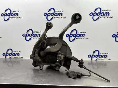 Fusee rechts-voor-8206625