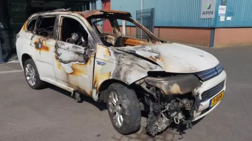 Fusee rechts-voor-7713379