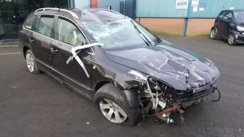 Fusee rechts-voor-7882837