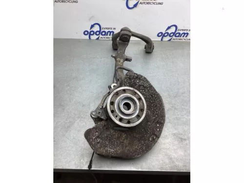 Fusee rechts-voor-8201781