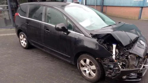 Fusee rechts-voor-6109381