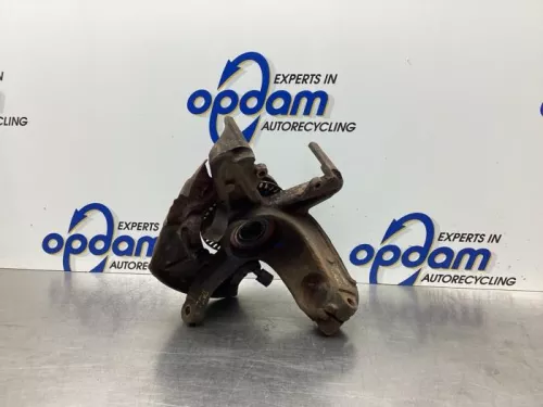 Fusee rechts-voor-7889313