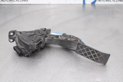 Gaspedaalpositie Sensor-7135873