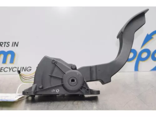 Gaspedaalpositie Sensor-7589612