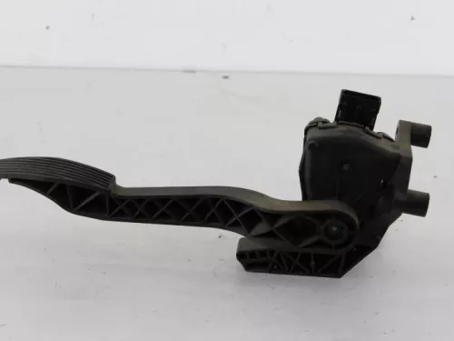 Gaspedaalpositie Sensor-7887932