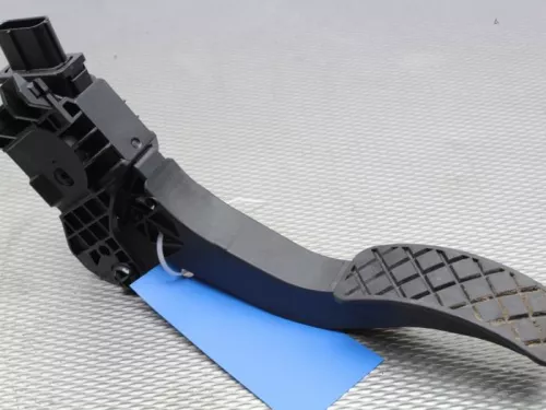 Gaspedaalpositie Sensor-7884682