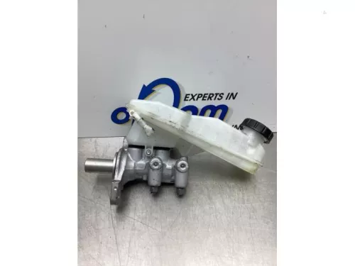 Hoofdremcilinder-7589744