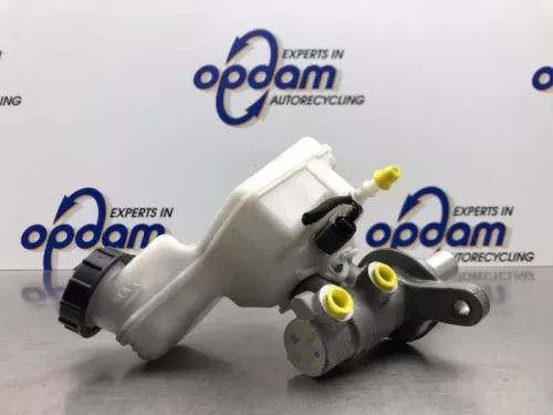 Hoofdremcilinder-8172399