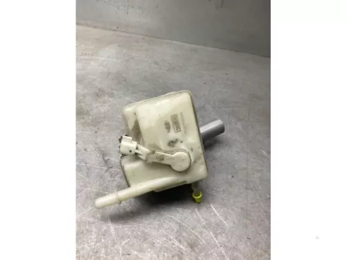 Hoofdremcilinder-8146356