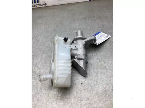 Hoofdremcilinder-8126482