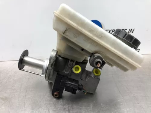 Hoofdremcilinder-7717059