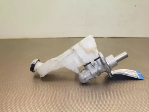 Hoofdremcilinder-7888789