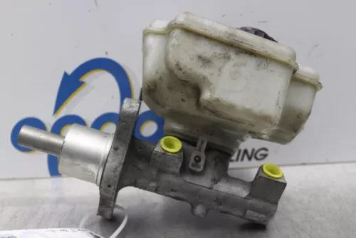 Hoofdremcilinder-7714610