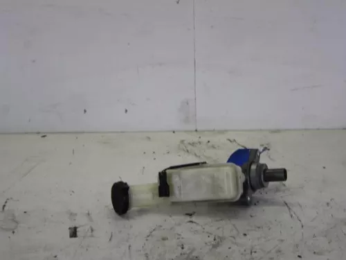 Hoofdremcilinder-7737619