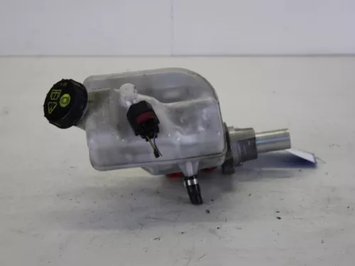 Hoofdremcilinder-7885433