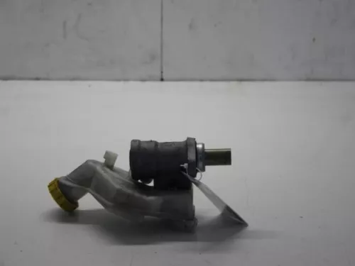 Hoofdremcilinder-7879040