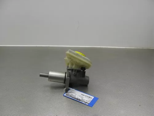 Hoofdremcilinder-7895035