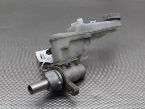 Hoofdremcilinder-7739877