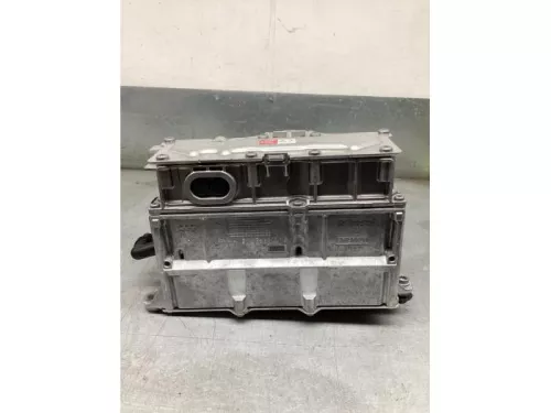 Hybride aandrijfeenheid-8253406