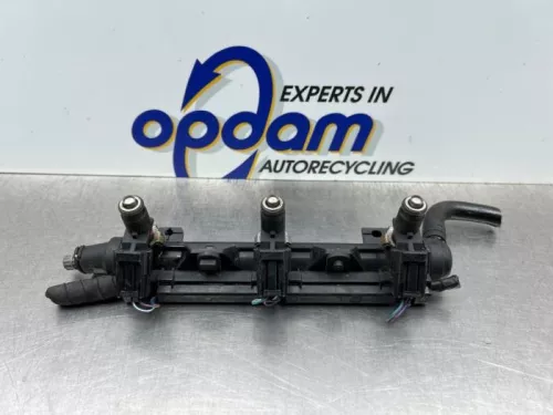 Injector (benzine injectie)-8313085