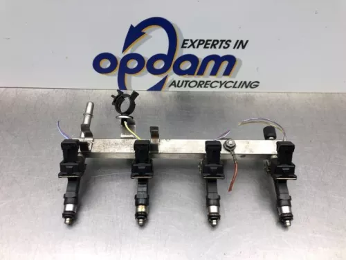 Injector (benzine injectie)-8212466