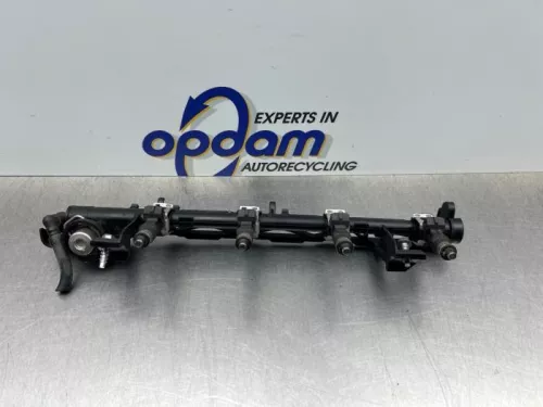 Injector (benzine injectie)-8213510