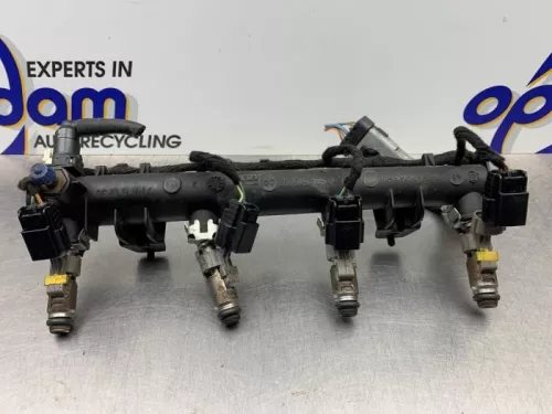 Injector (benzine injectie)-8249304