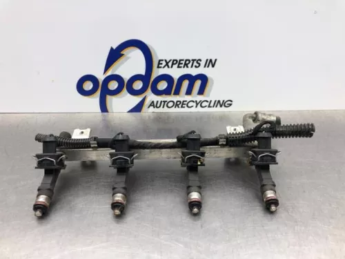 Injector (benzine injectie)-8215369