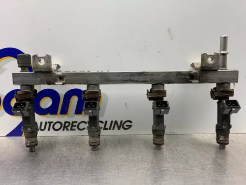 Injector (benzine injectie)-8263575