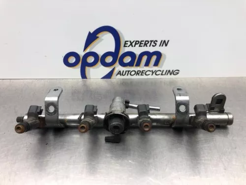 Injector (benzine injectie)-8228523