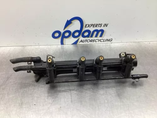 Injector (benzine injectie)-8031858