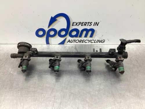 Injector (benzine injectie)-7868703