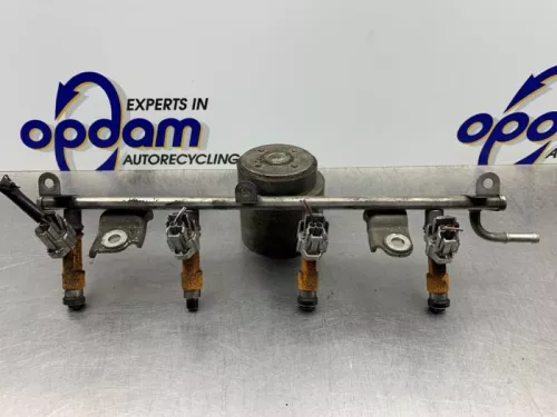 Injector (benzine injectie)-8236743